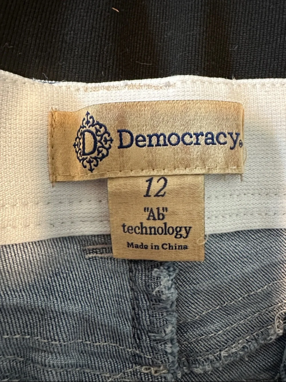 Democracy Faded Light Blue Denim Jeans - Picture 2 of 4